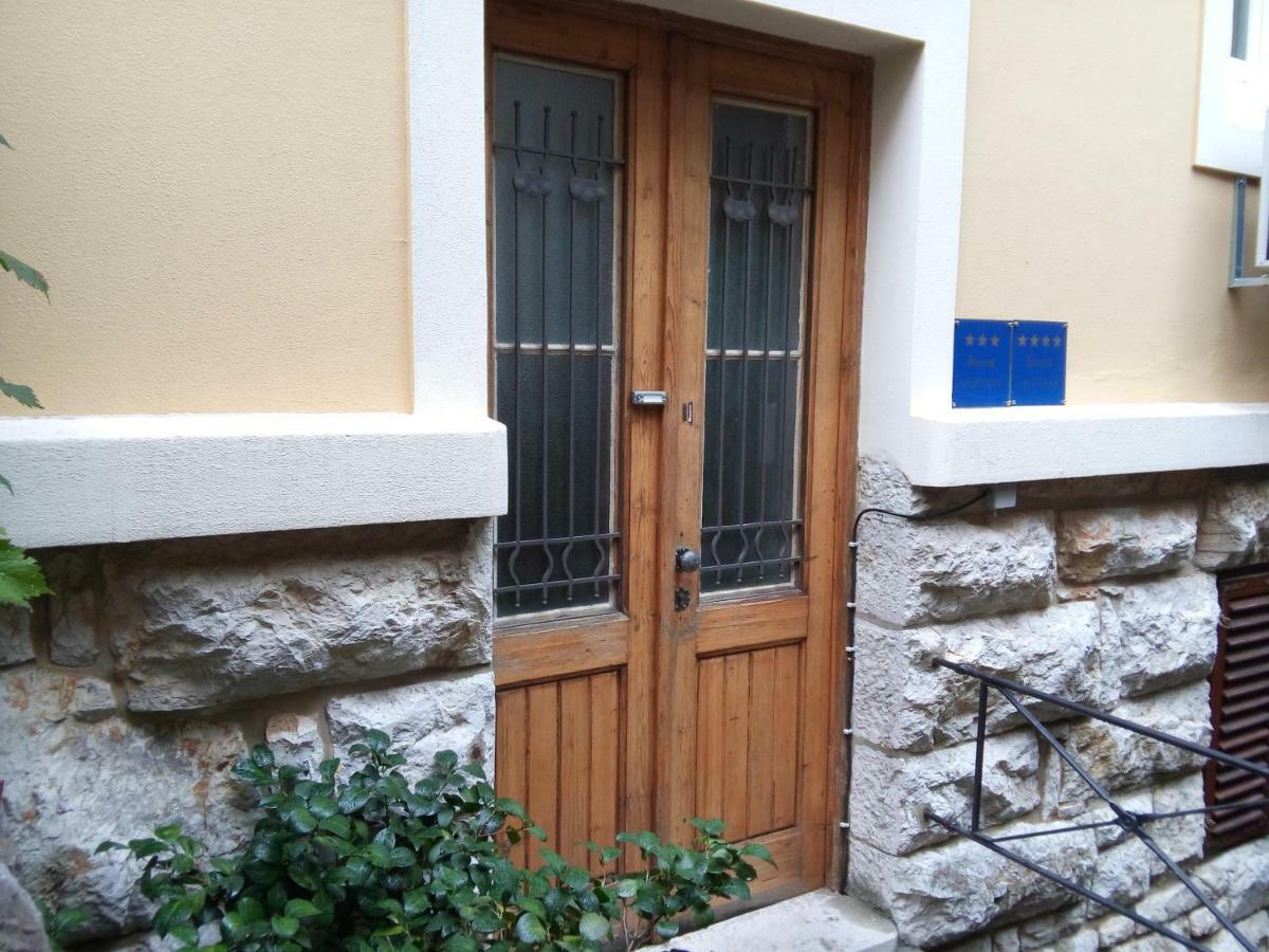 Villa Zajednica Ичичи Экстерьер фото